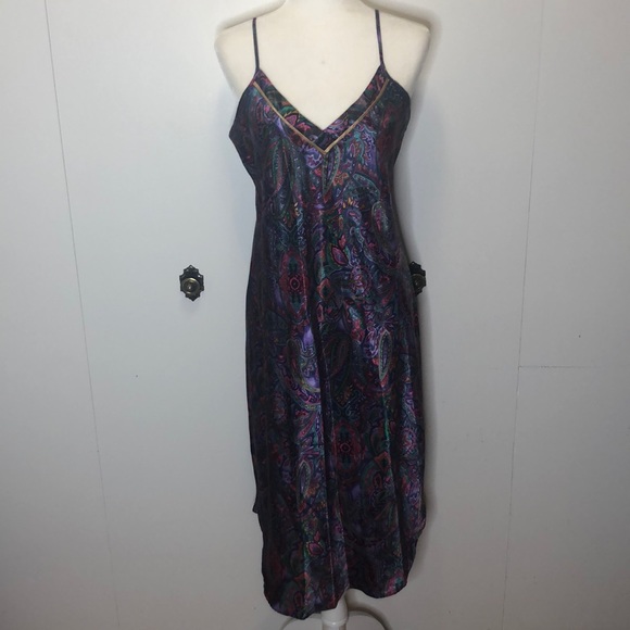 ✅SOLD Vintage retro purple slip - Picture 2 of 9